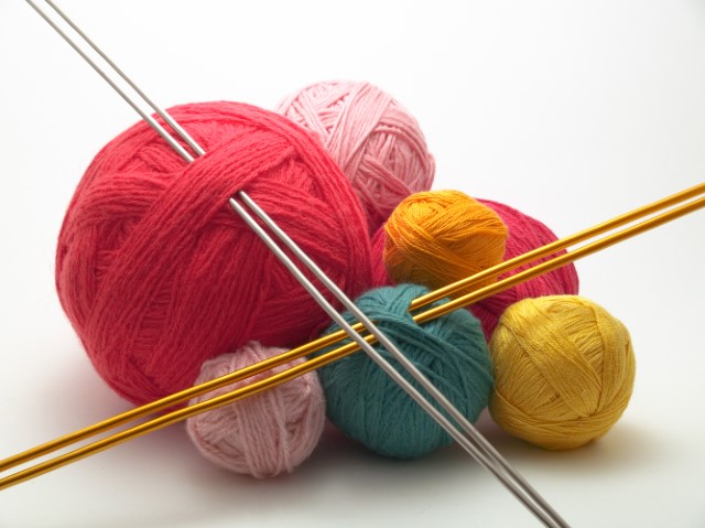 Yarn balls and needle