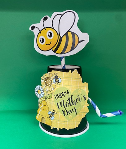 Mechanical Mother's Day card with a honeybee theme