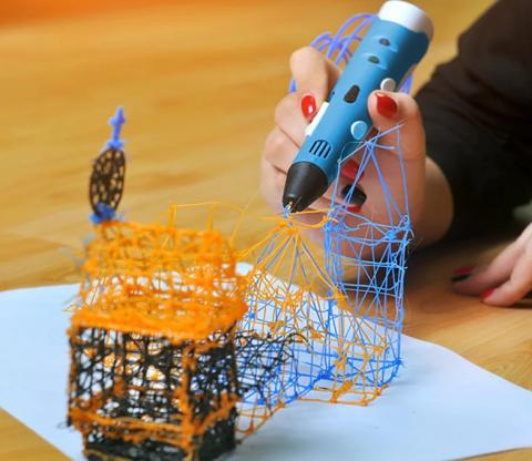 Drawing with 3d pen