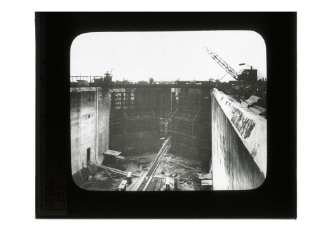 Photo of Panama Canal under construction