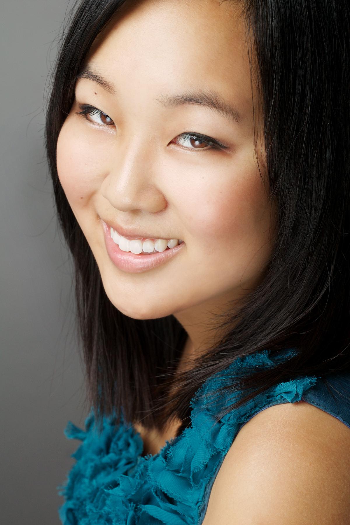 Photo of pianist Tina Chong