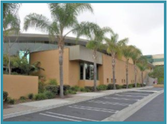 Photograph of the front of the Rancho Bernardo Library, taken from the parking lot