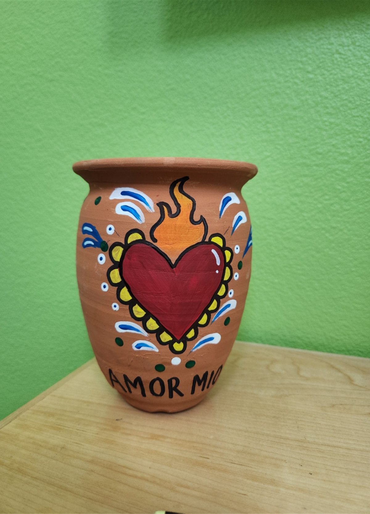 Cantarito vase.