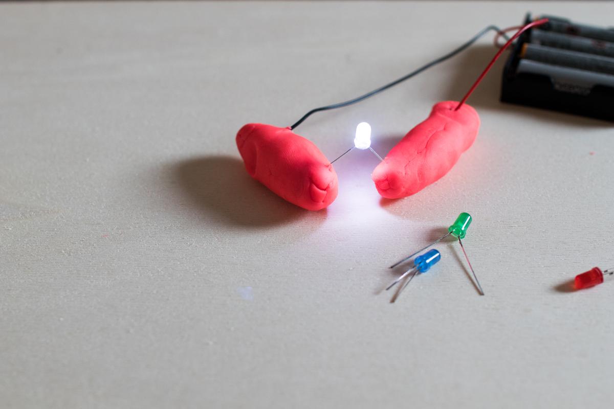 Squishy Circuits