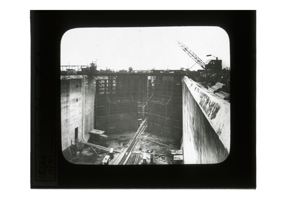Photo of Panama Canal under construction