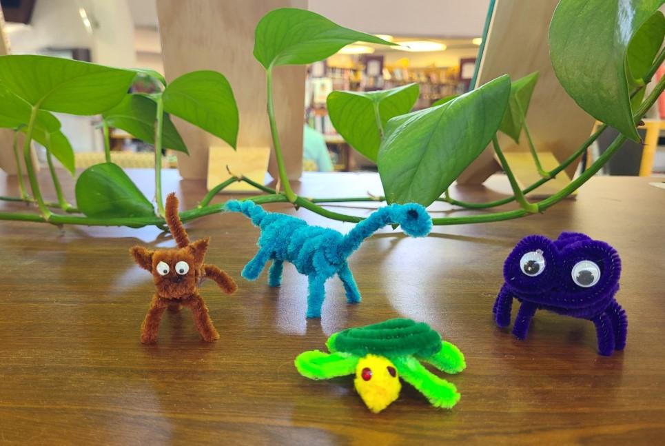 pipe cleaner creatures