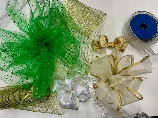 Festive Holiday Bows